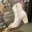 Load image into Gallery viewer, Lilac Metal Toe Booties