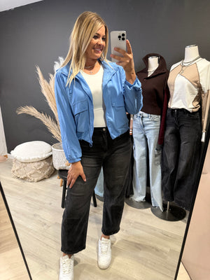 Vanny Hooded Windbreaker