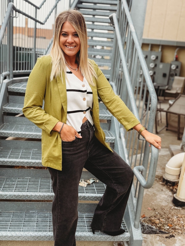 Hudson Ruched Sleeve Blazer [ Avacado ]