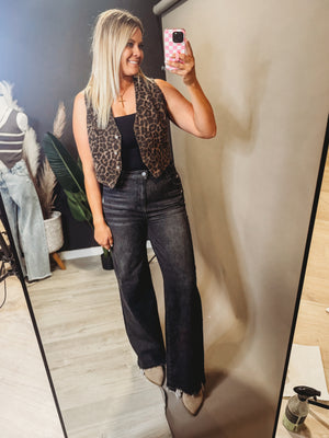 Chic Leopard Vest