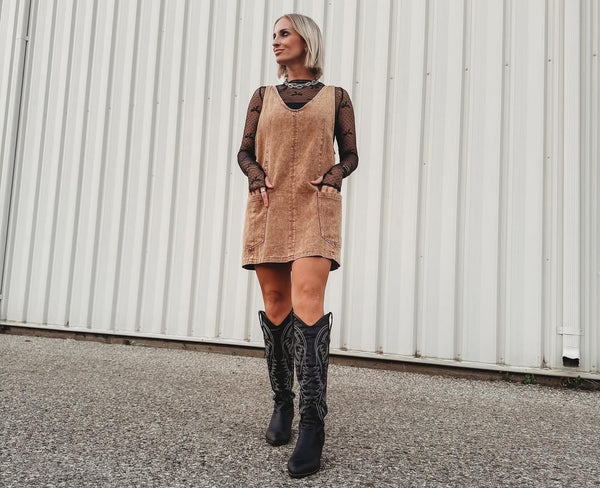The Golden Era Denim Dress [ size large ]