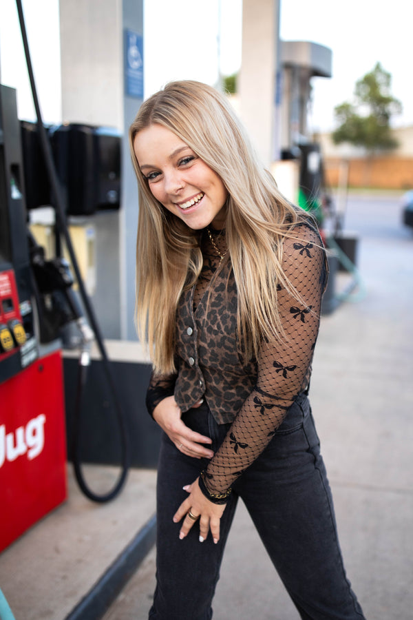 Chic Leopard Vest