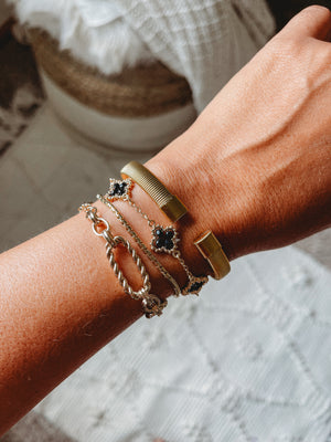 The Classy Classic Gold Chain Bracelet