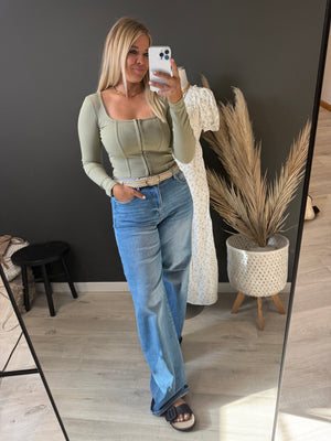 Hadley Long Sleeve Front Hook Top