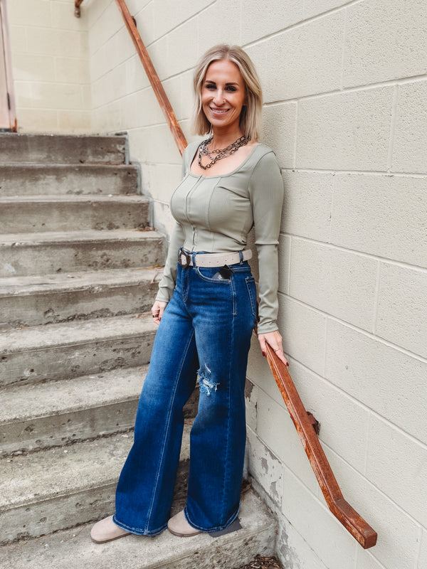 Hadley Long Sleeve Front Hook Top