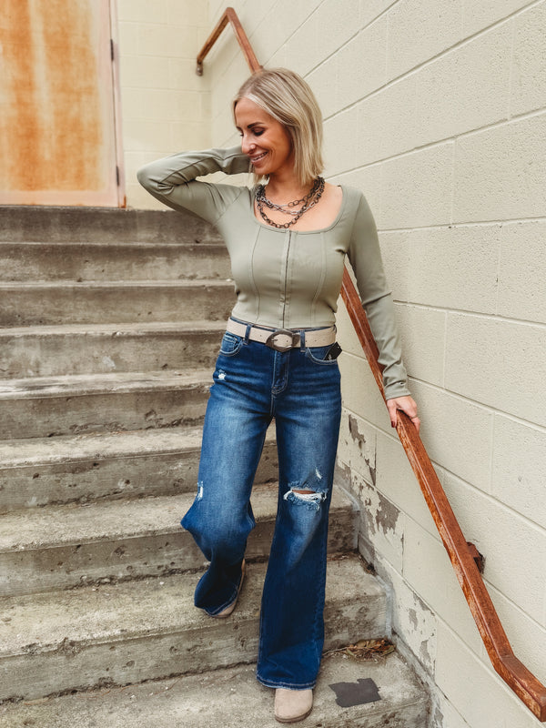 Hadley Long Sleeve Front Hook Top