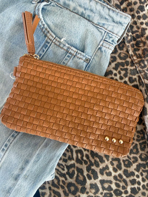 Adora Wristlet - The Rack Boutique ⚡️