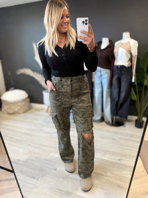 Aphrodite Camo Cargo Jeans [ sz 15 - fits like a 13 ] - The Rack Boutique ⚡️