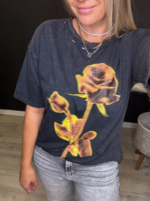 Blurred Floral Graphic Tee - The Rack Boutique ⚡️