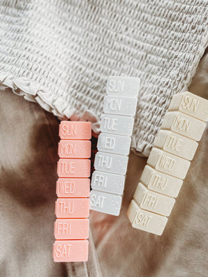Busy Days Weekly Pill Organizer - The Rack Boutique ⚡️