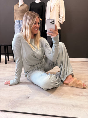 Delia Loungewear Set - The Rack Boutique ⚡️