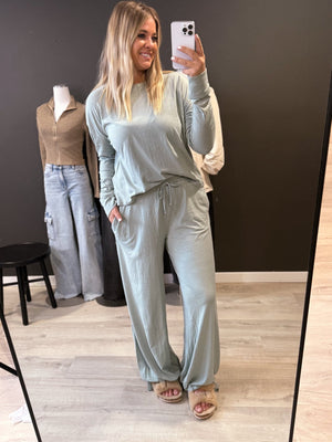 Delia Loungewear Set - The Rack Boutique ⚡️