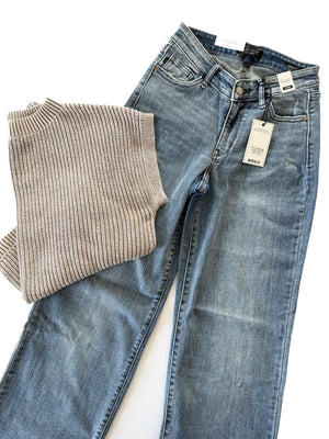 Enna V Front Baggy Judy Blue Denim - The Rack Boutique ⚡️