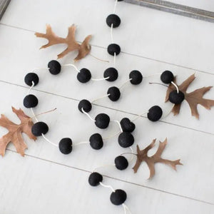 Felt Garland Christmas Decor [ 50% off!!!! ] - The Rack Boutique ⚡️