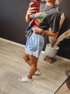 Kaiya Elastic Waist Mid Rise Lace Trim Shorts - The Rack Boutique ⚡️