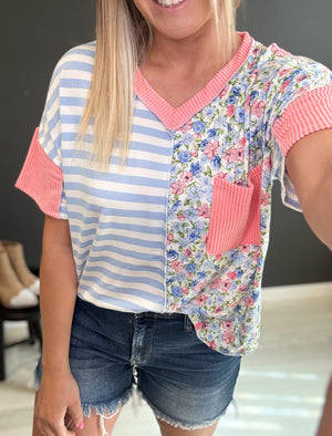 Lere Floral V Neck Top - The Rack Boutique ⚡️