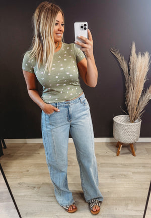 Merrow Sage Floral Baby Tee - The Rack Boutique ⚡️