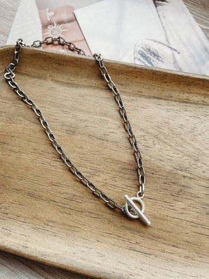 Myka Matte Silver Toggle Necklace - The Rack Boutique ⚡️