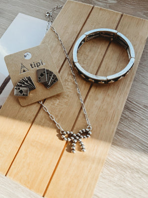 Spade Metal Bracelet - The Rack Boutique ⚡️