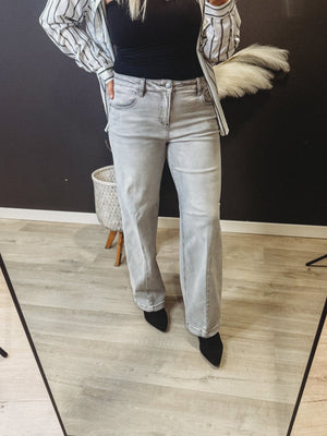 The Briar Slouchy Grey Wash Denim - The Rack Boutique ⚡️