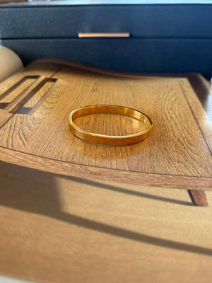 Upper Class Gold Clasp Bracelet - The Rack Boutique ⚡️