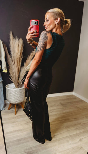 Veblen Faux Leather Pants [ small ] - The Rack Boutique ⚡️