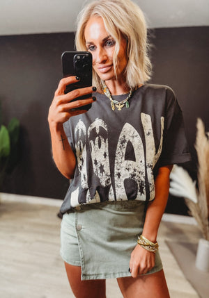 YALL Graphic Tee [ large ] - The Rack Boutique ⚡️