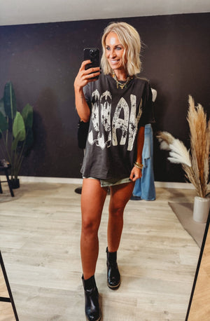 YALL Graphic Tee [ large ] - The Rack Boutique ⚡️